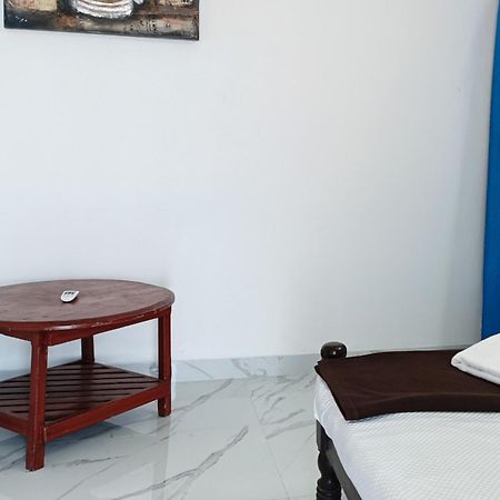 Marari Blue Whale Beach House Alappuzha Zewnętrze zdjęcie